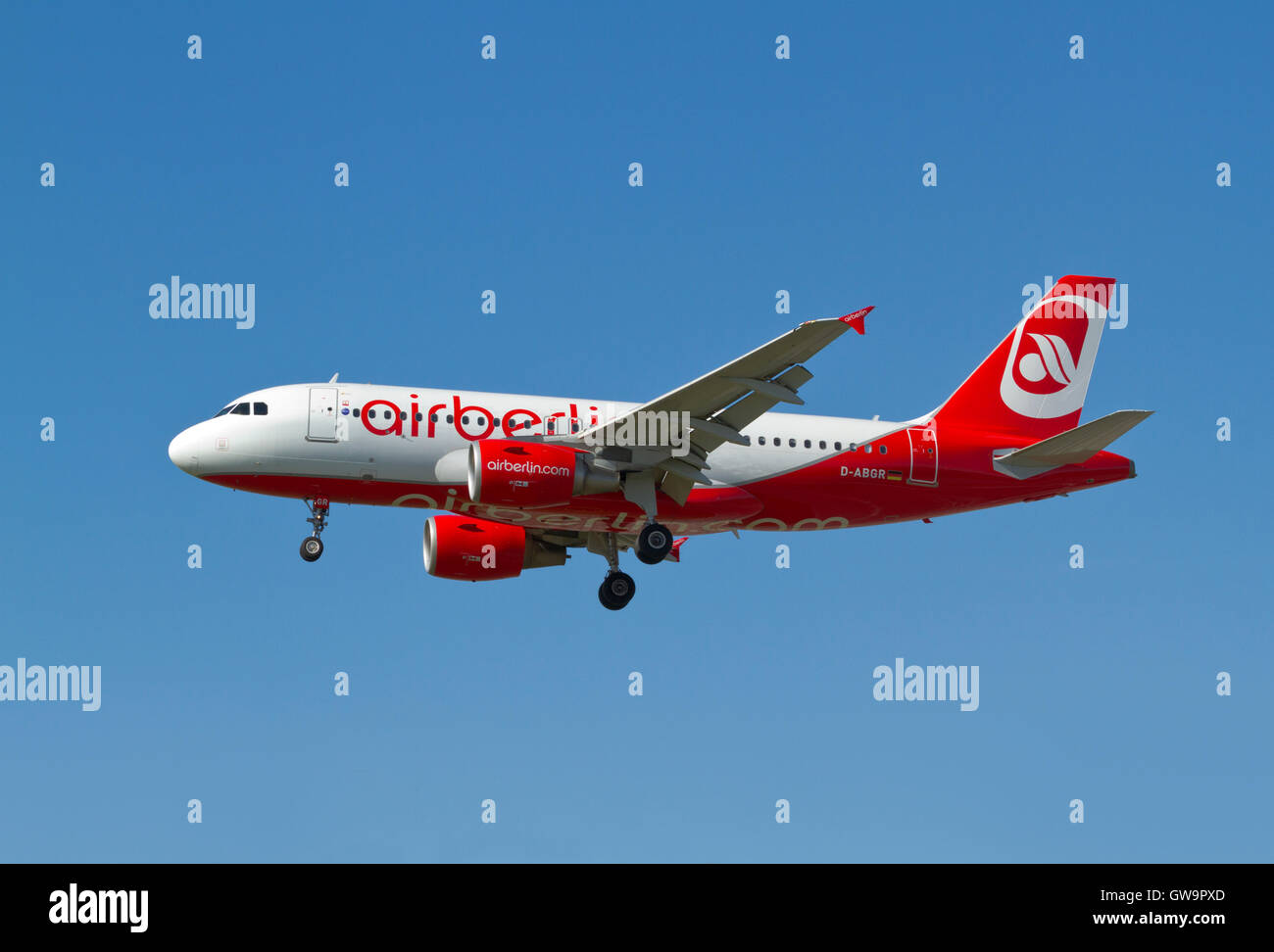 AirBerlin Airbus A319, D-ABGR, flight AB8034 from Berlin on final approach to runway 22L at Copenhagen Airport, CPH, Kastrup Stock Photo