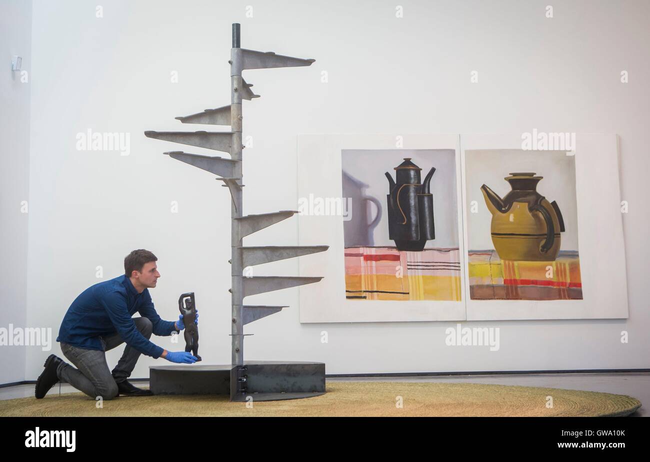 Chief Curator Andrew Bonacina puts the finishing touches to the Kettle's Yard Reimagined: Anthea Hamilton exhibition, showing at The Hepworth Wakefield from September 15 2016 until March 19 2017. Stock Photo