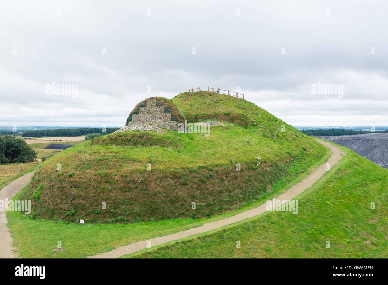 northumberlandia-sculpture-hi-res-stock-photography-and-images-alamy