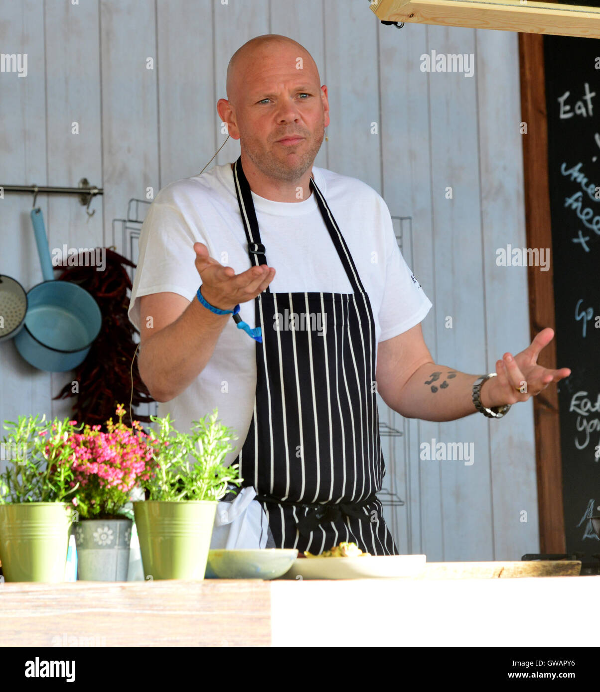 Tom kerridge hand and flowers hires stock photography and images Alamy