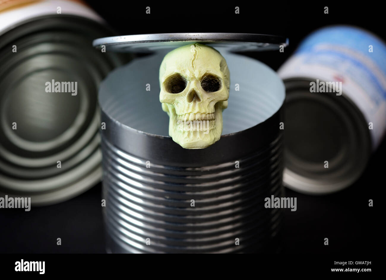 Death's-head in coated canned food tin, injurious Bisphenol A in canned food tins, Totenkopf in beschichteter Konservendose, sch Stock Photo