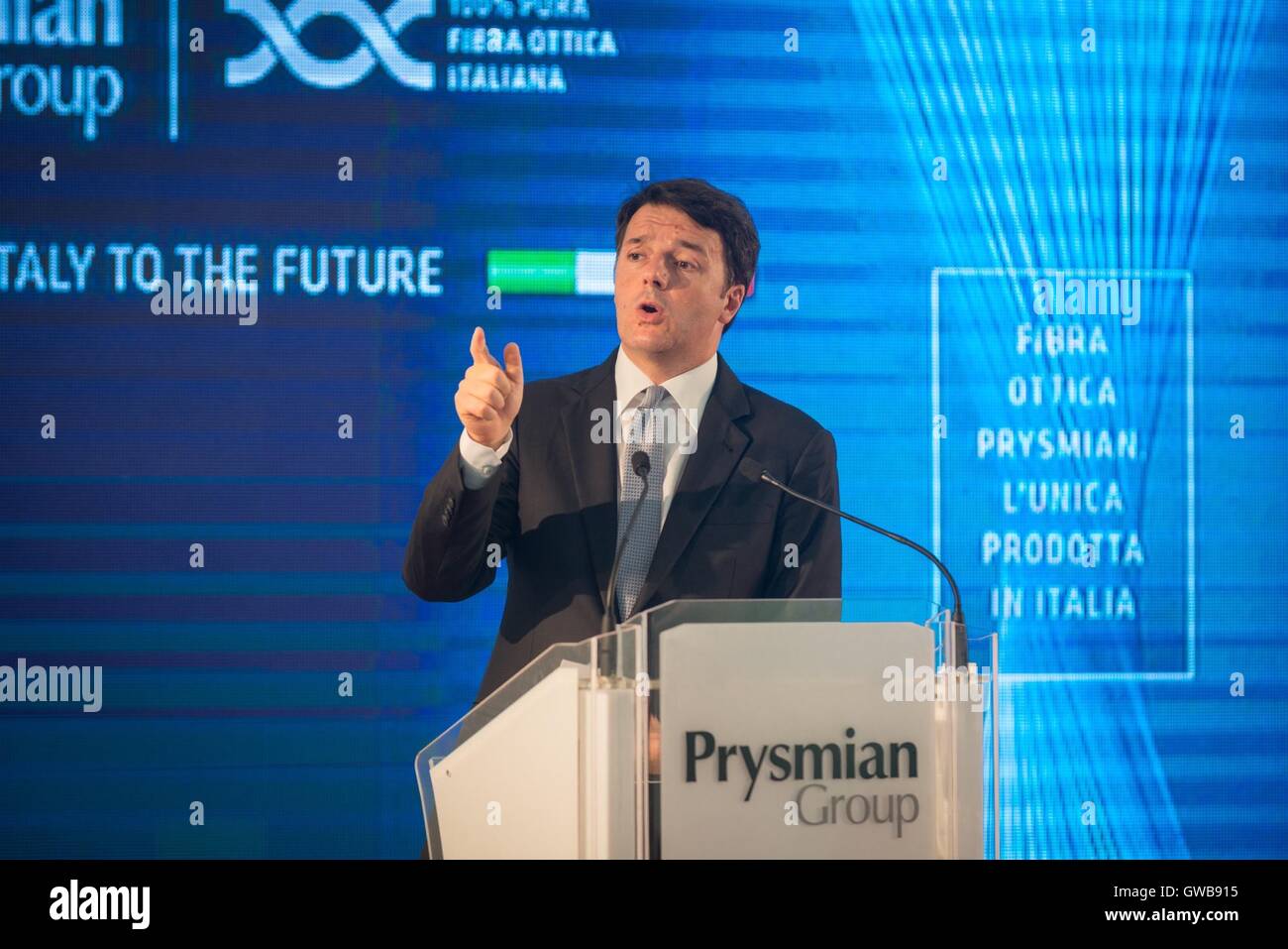 Battipaglia, Italy. 12th Sep, 2016. Italian Prime Minister Matteo Renzi visits 'Fibre Ottiche Sud' factory, of the Prysmian Group in Battipaglia, Salerno. The F.O.S. is a company specialized in the production of cables for applications in the energy sector and telecommunications and optic fibers. © Ivan Romano/Pacific Press/Alamy Live News Stock Photo