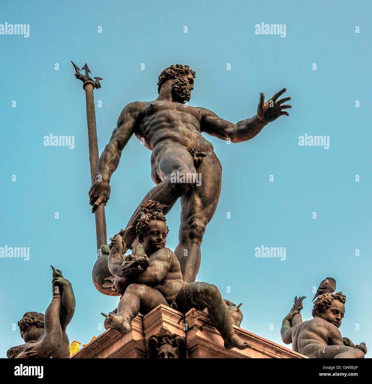 Neptune Statue and Piazza Maggiore in Bologna, Italy Stock Photo Alamy