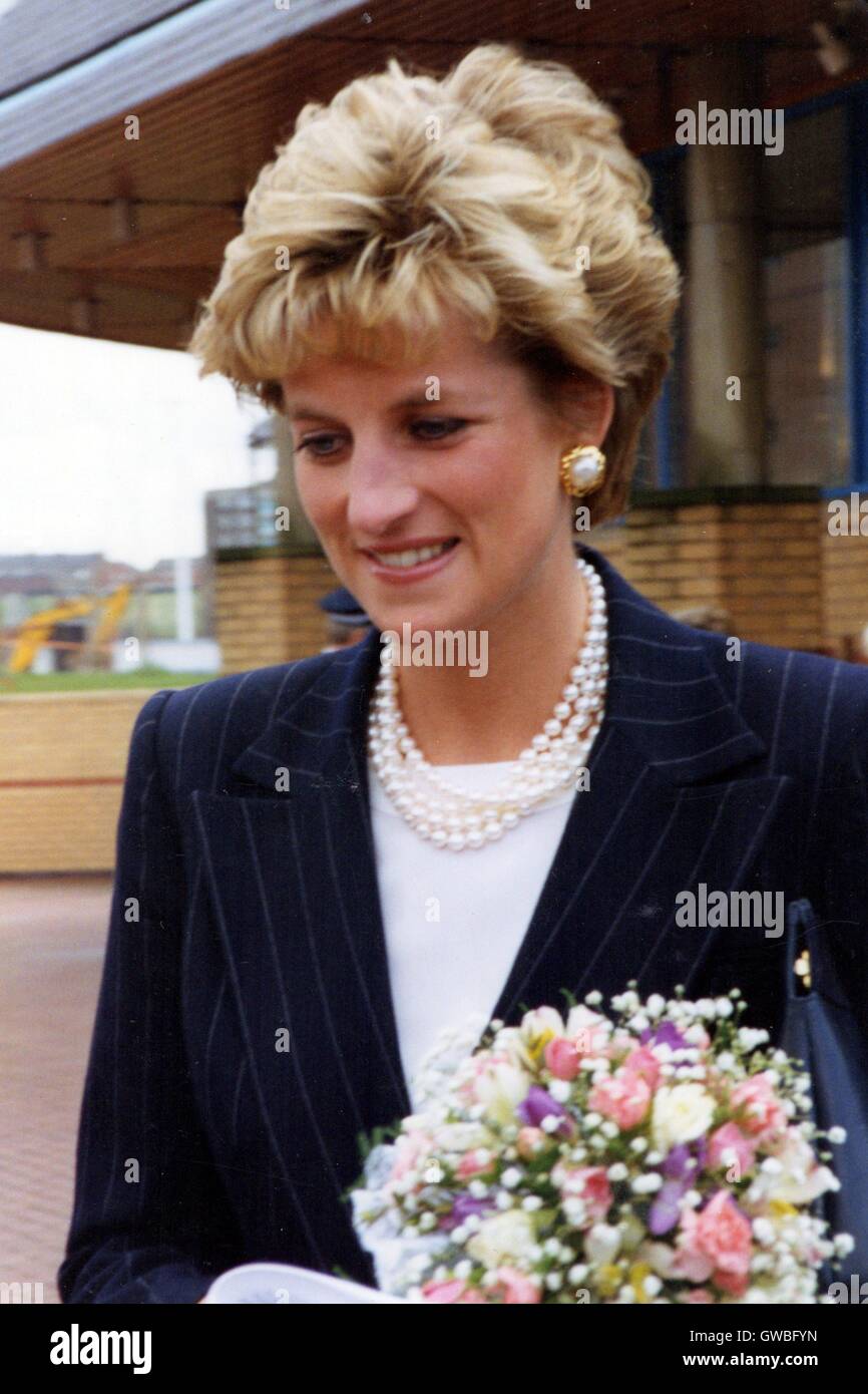 Princess Diana visits West Yorkshire Playhouse Theatre, Leeds April 1993 Stock Photo