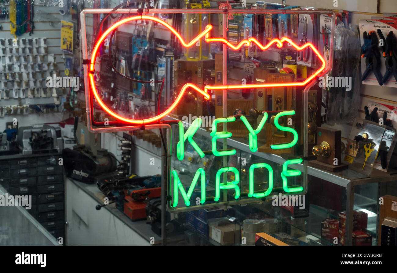 Key making hi-res stock photography and images - Alamy