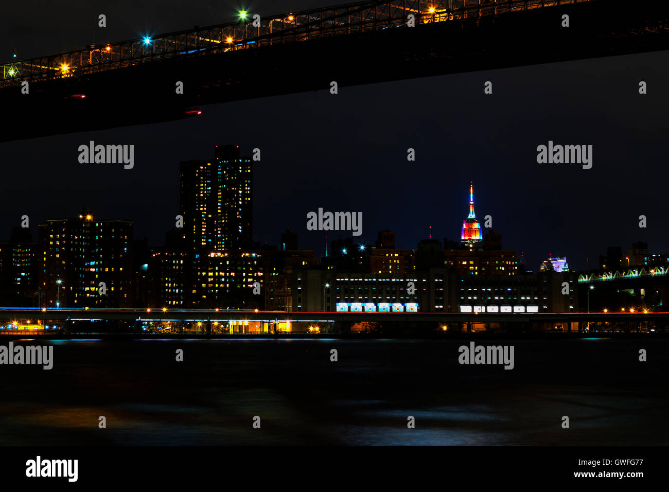Bright lights of New York City at night Stock Photo - Alamy
