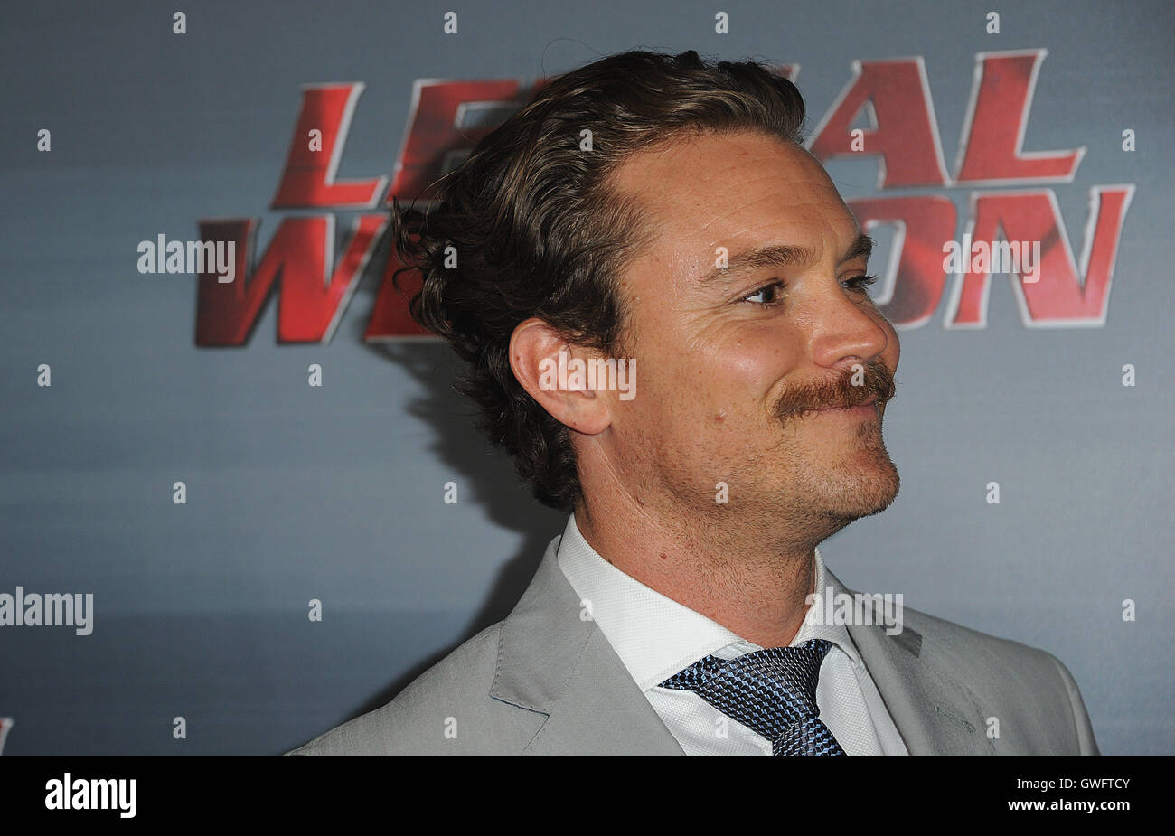 Clayne Crawford’s Instagram, Twitter & Facebook on IDCrawl