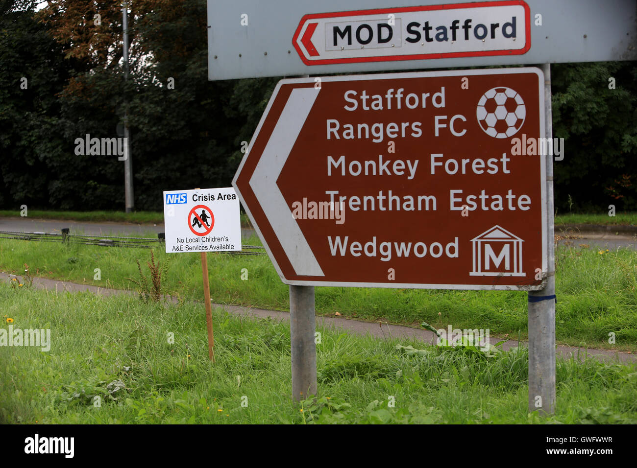 Motorway exit sign uk hi-res stock photography and images - Alamy