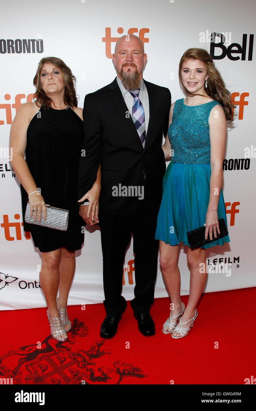Toronto, ON. 13th Sep, 2016. Felicia Williams, Mike Williams, Sydney Williams at arrivals for DEEPWATER HORIZON Premiere at Toronto International Film Festival 2016, Roy Thomson Hall, Toronto, ON September 13, 2016. Credit:  James Atoa/Everett Collection/Alamy Live News Stock Photo