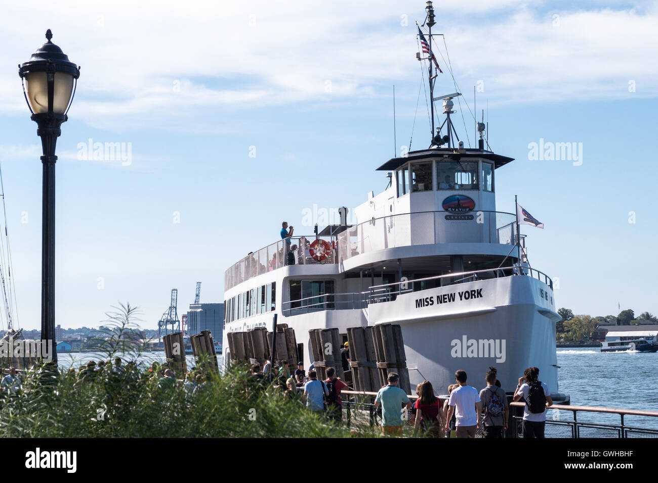 Statue of Liberty Ferry in Battery Park, NYC, USA Stock Photo Alamy