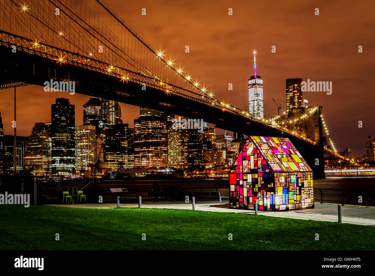 Bright lights of New York City at night Stock Photo - Alamy