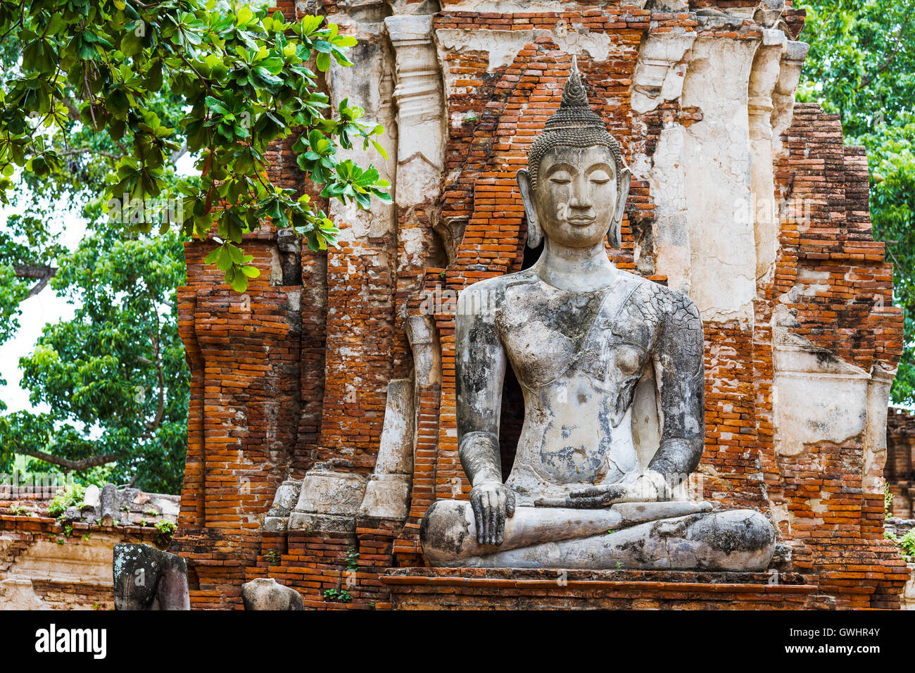 Ancient Buddha statue Stock Photo - Alamy