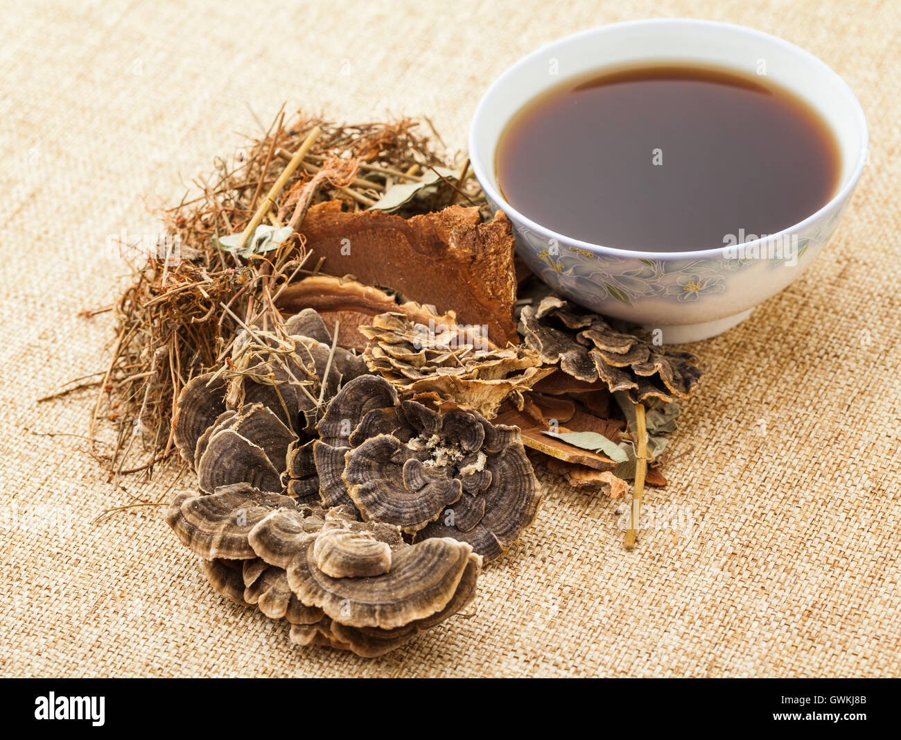 Chinese herbal medicine Stock Photo Alamy