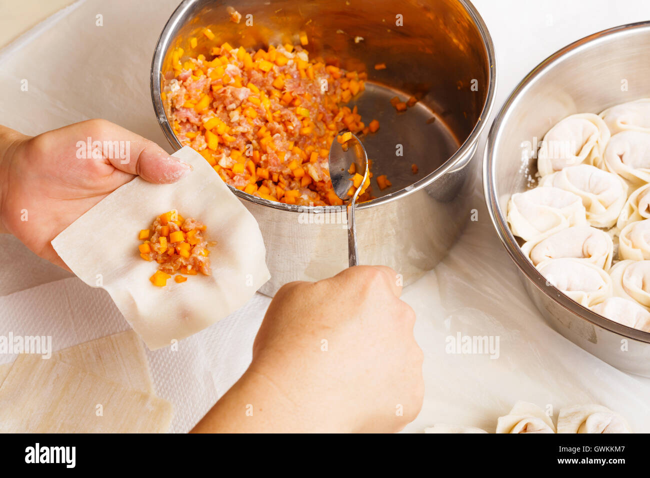Wrapping of Chinese dumpling Stock Photo Alamy