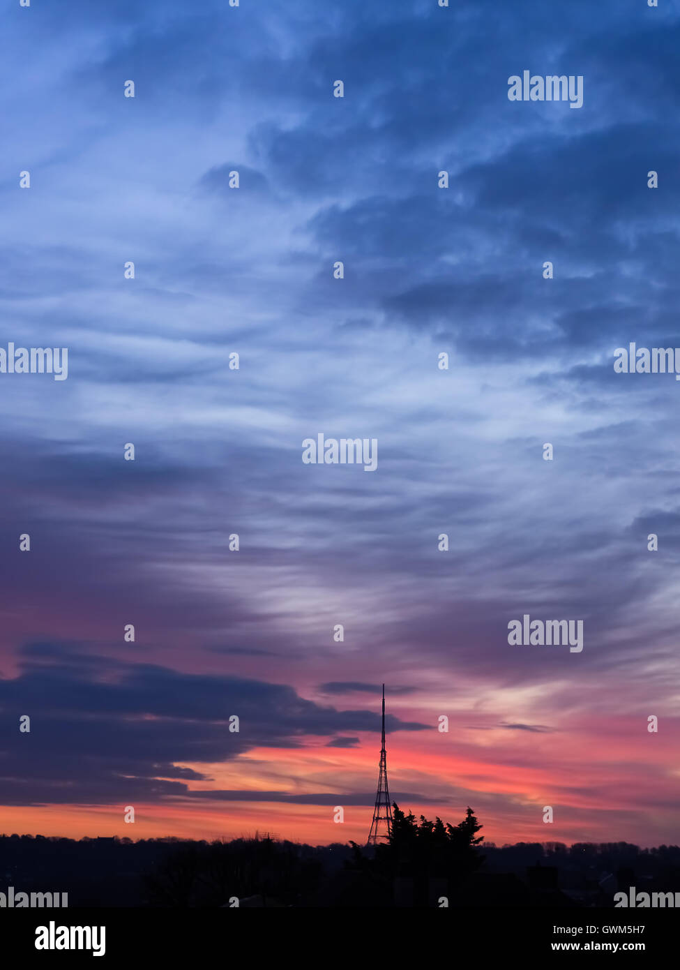 Crystal palace radio mast hires stock photography and images Alamy