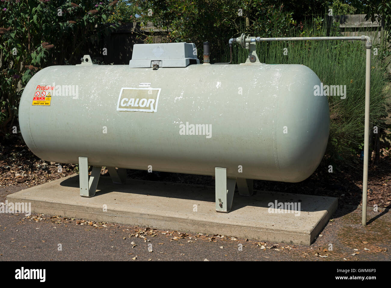 Domestic gas tank hi-res stock photography and images - Alamy