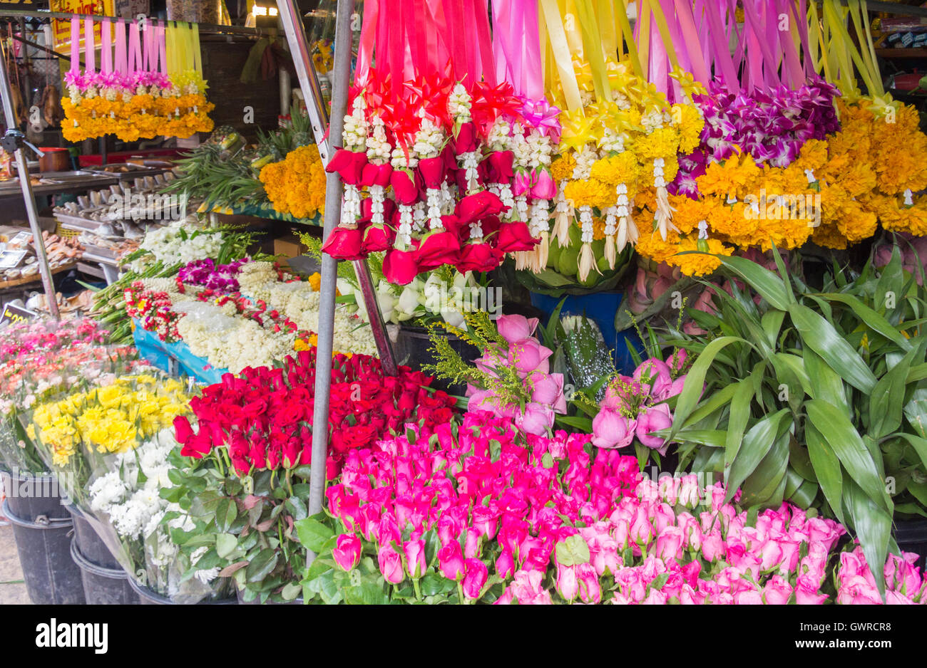 Pak Khlong Talat flower market, Bangkok, Thailand Stock Photo