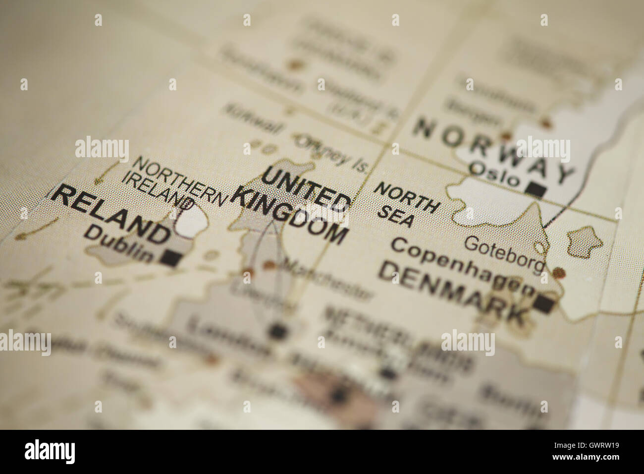 World map studio hi-res stock photography and images - Alamy