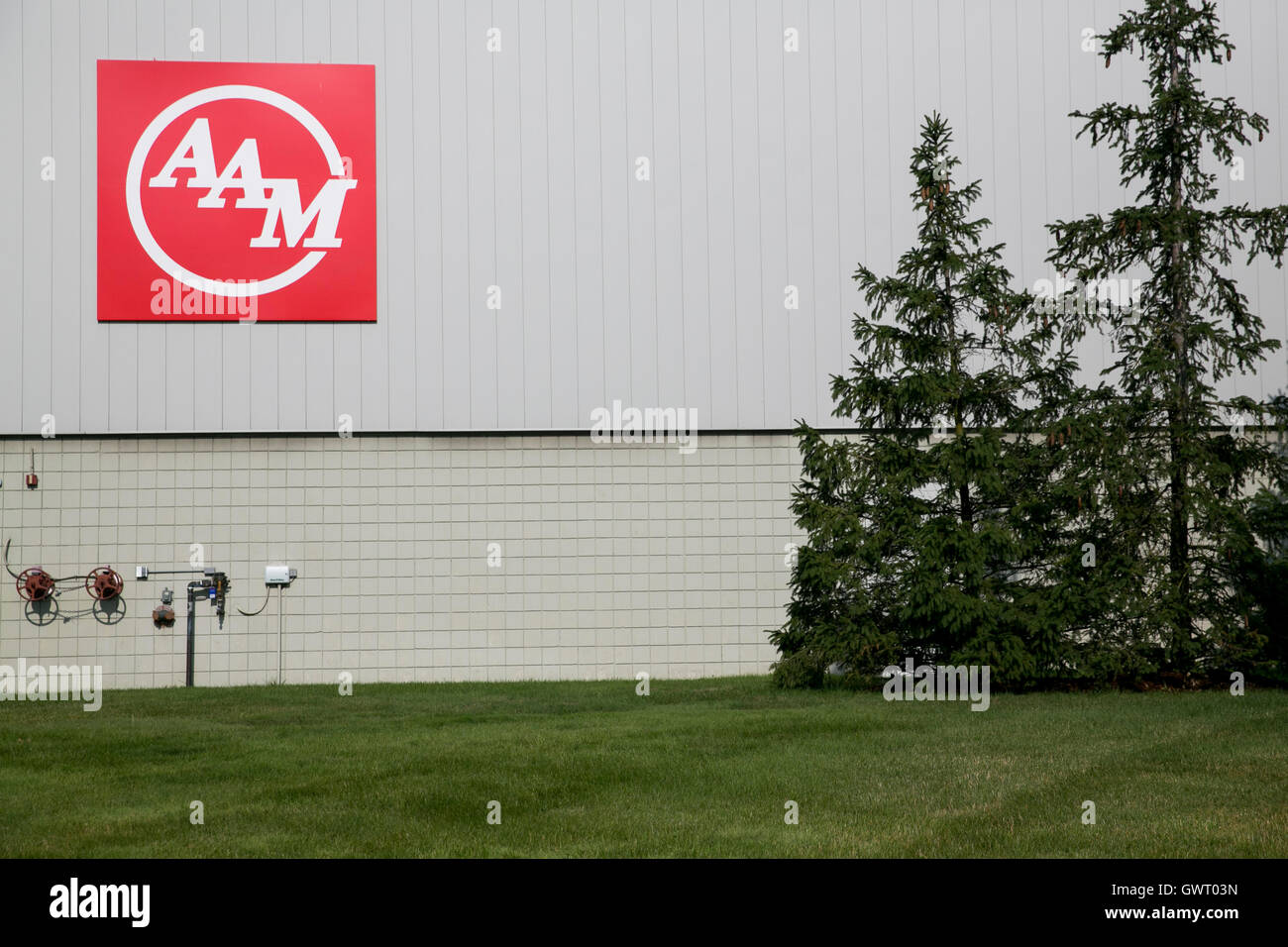 A logo sign outside of facility occupied by American Axle & Manufacturing, Inc., in Auburn Hills, Michigan on July 17, 2016. Stock Photo