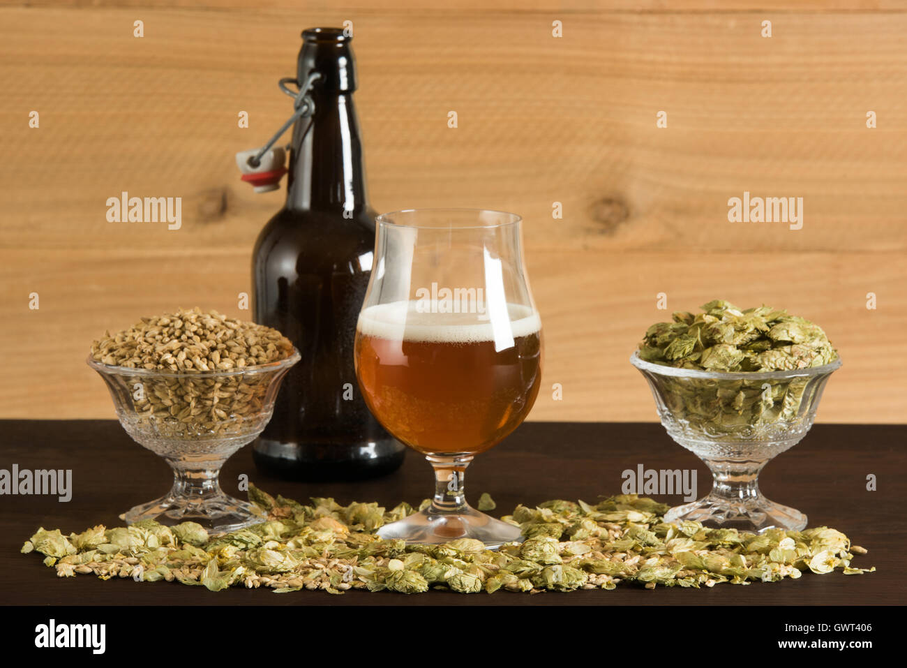 Growler bottle hires stock photography and images Alamy