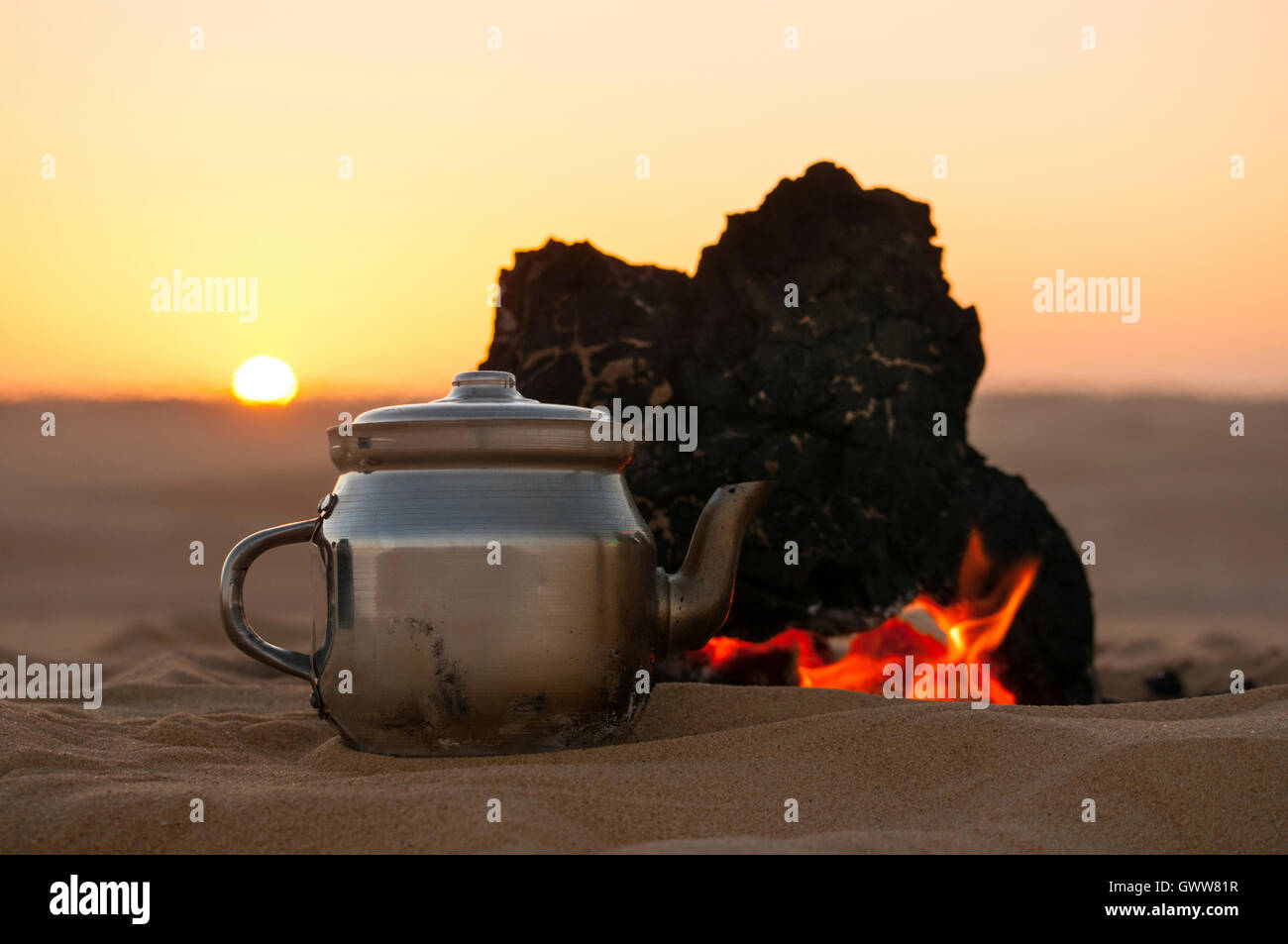 Tea pot fire hi-res stock photography and images - Alamy