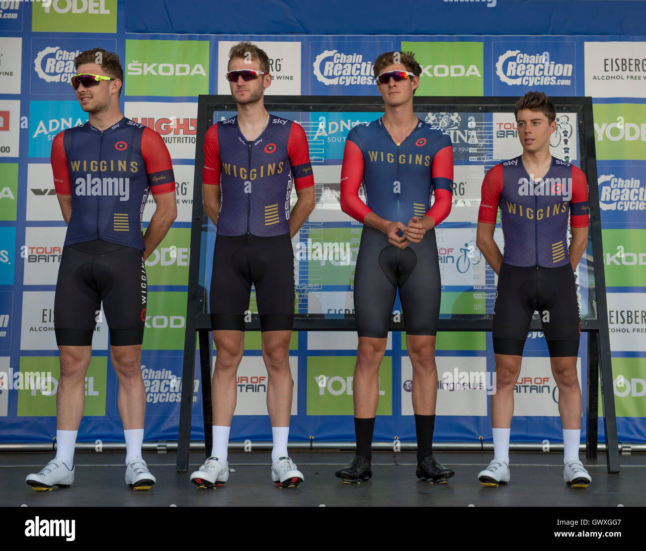 Tour of Britain stage 8 final in central London, 11 September 2016, Team Wiggins pre-race lineup Stock Photo