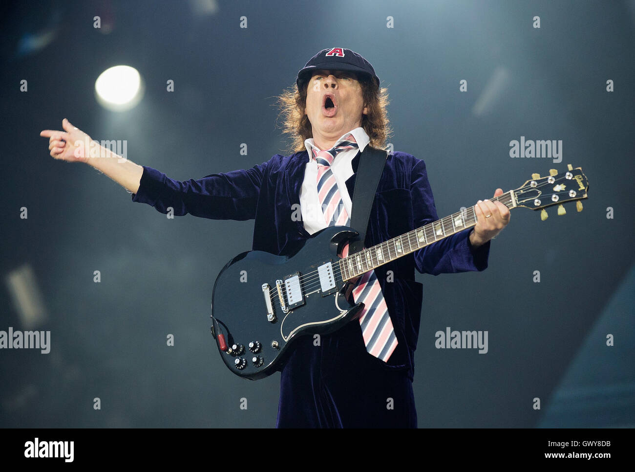 Axl Rose Young High Resolution Stock Photography and Images - Alamy