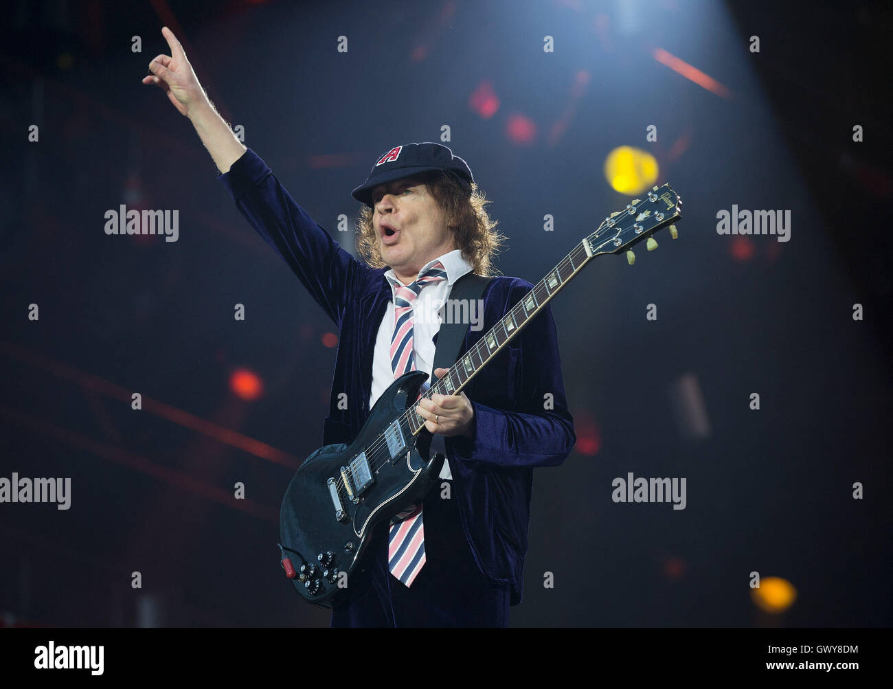 Axl Rose Young High Resolution Stock Photography and Images - Alamy