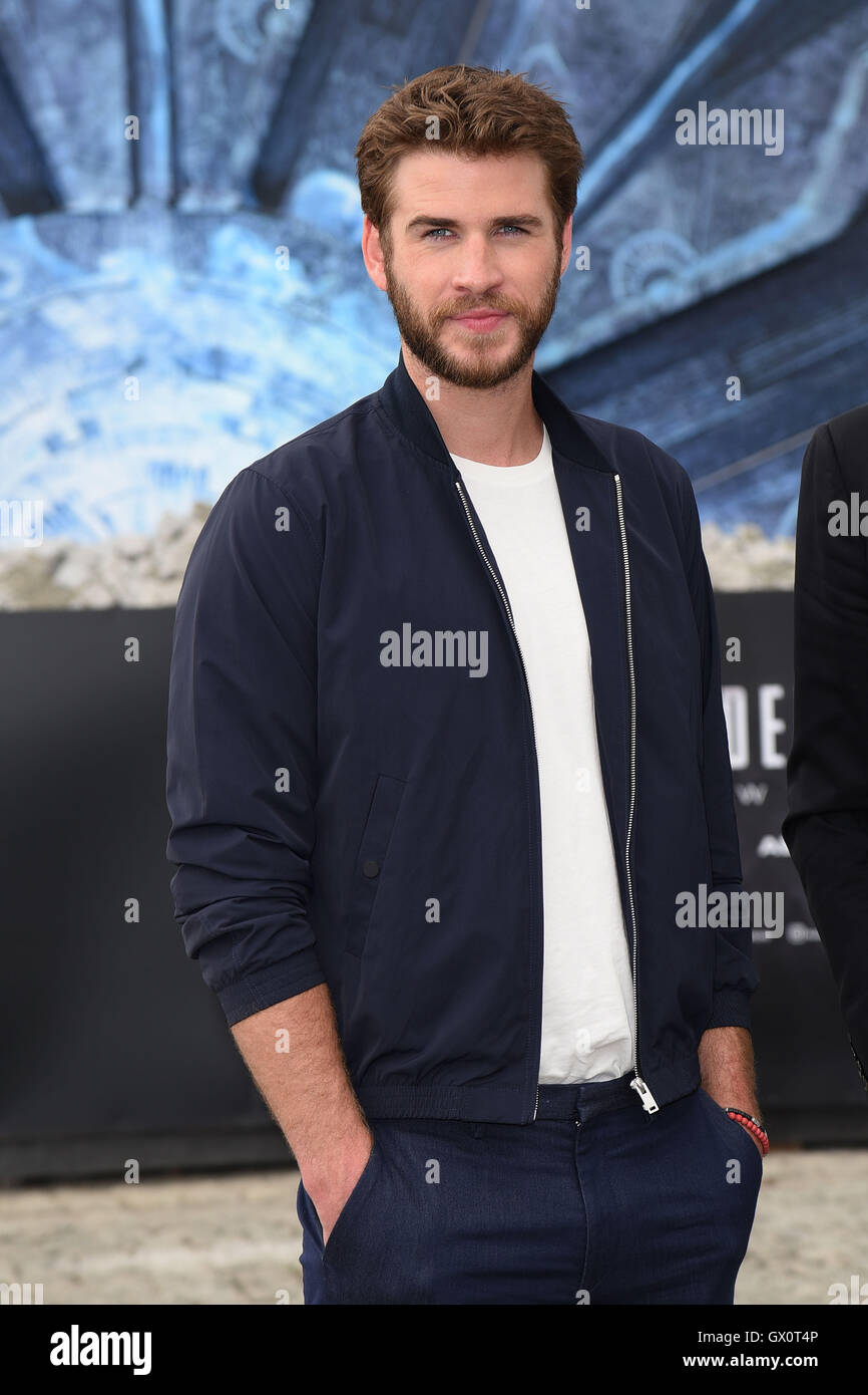independence day resurgence cast angelababy