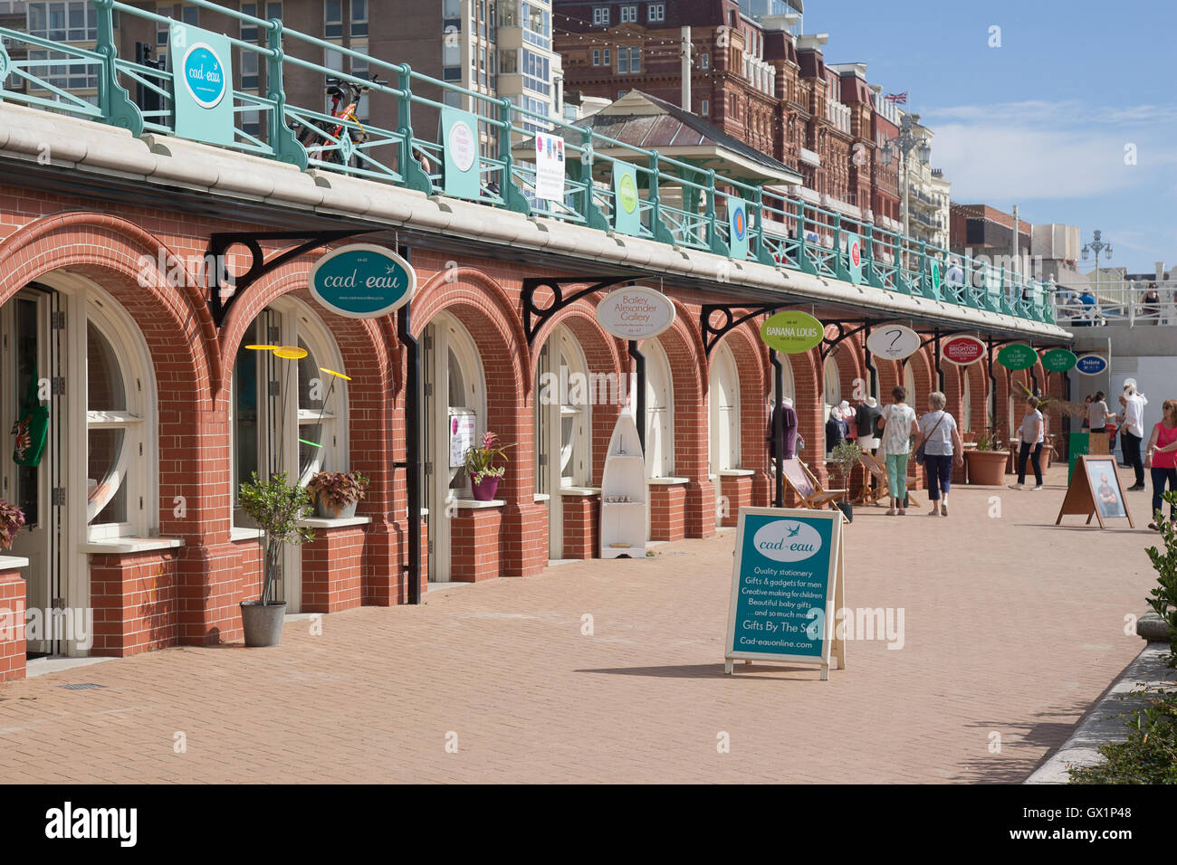 Brighton seafront railing hi-res stock photography and images - Alamy