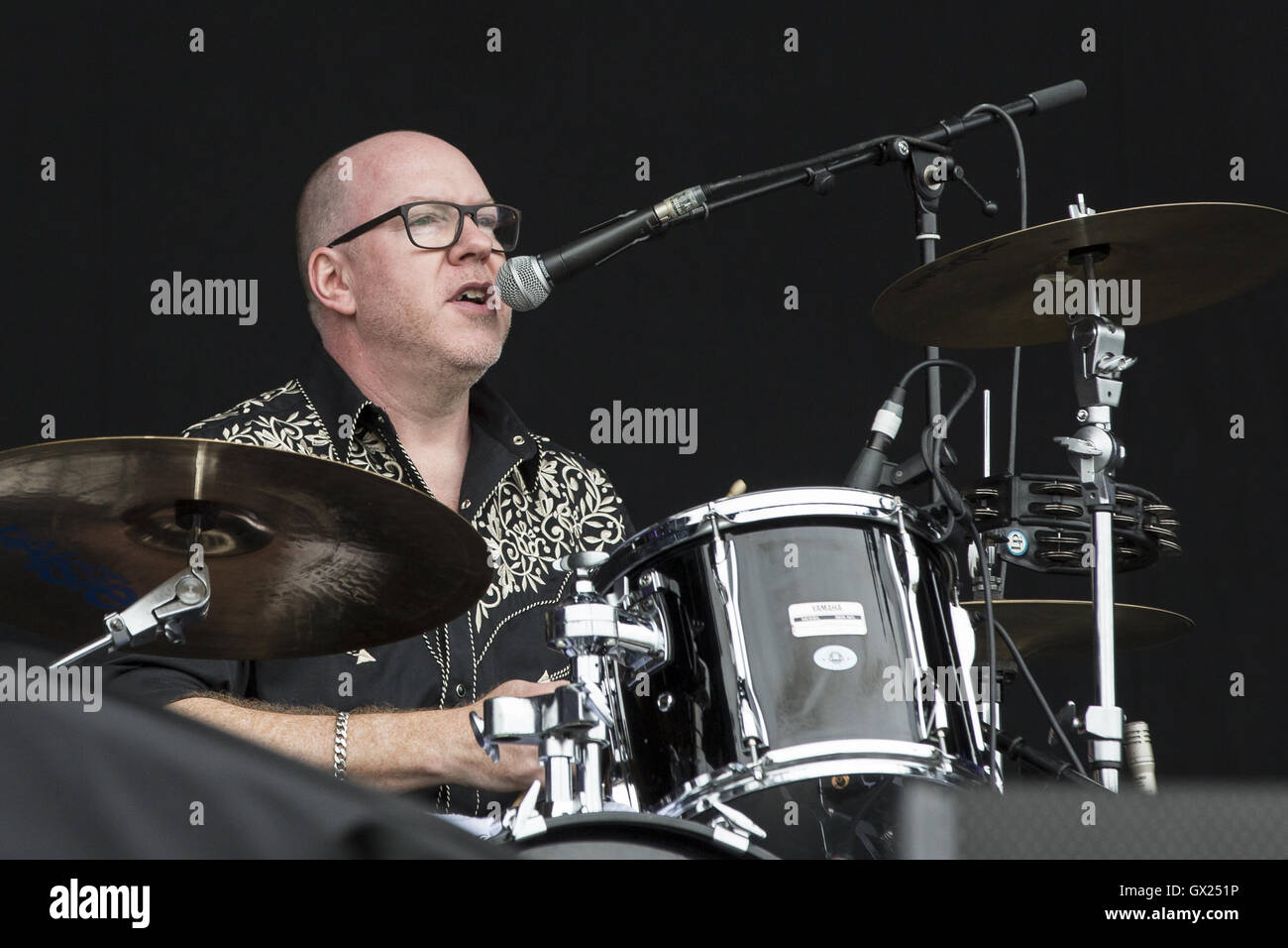 Turin Brakes perform at the Isle of Wight Festival 2016.  Featuring: Rob Allum Where: Isle Of Wight, United Kingdom When: 11 Jun 2016 Stock Photo