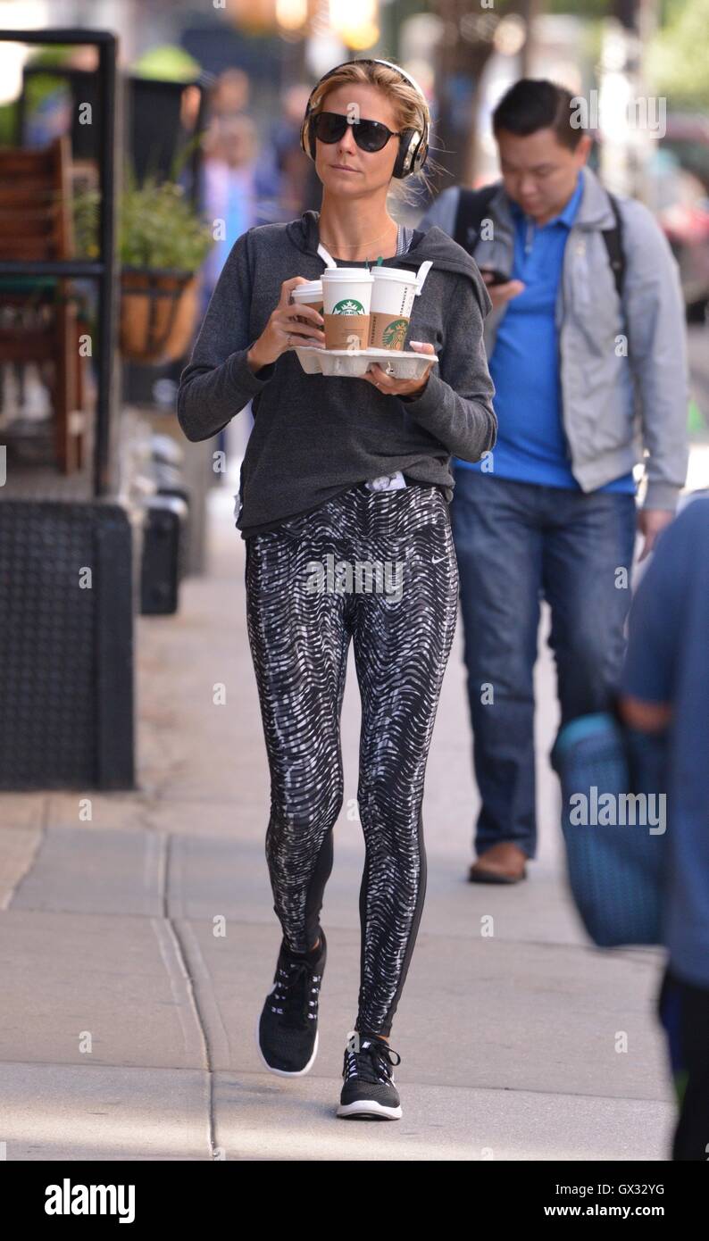 Heidi Klum picks up Starbucks in an athletic outfit Featuring: Heidi Klum  Where: New York City, New York, United States When: 14 Jun 2016 Stock Photo  - Alamy