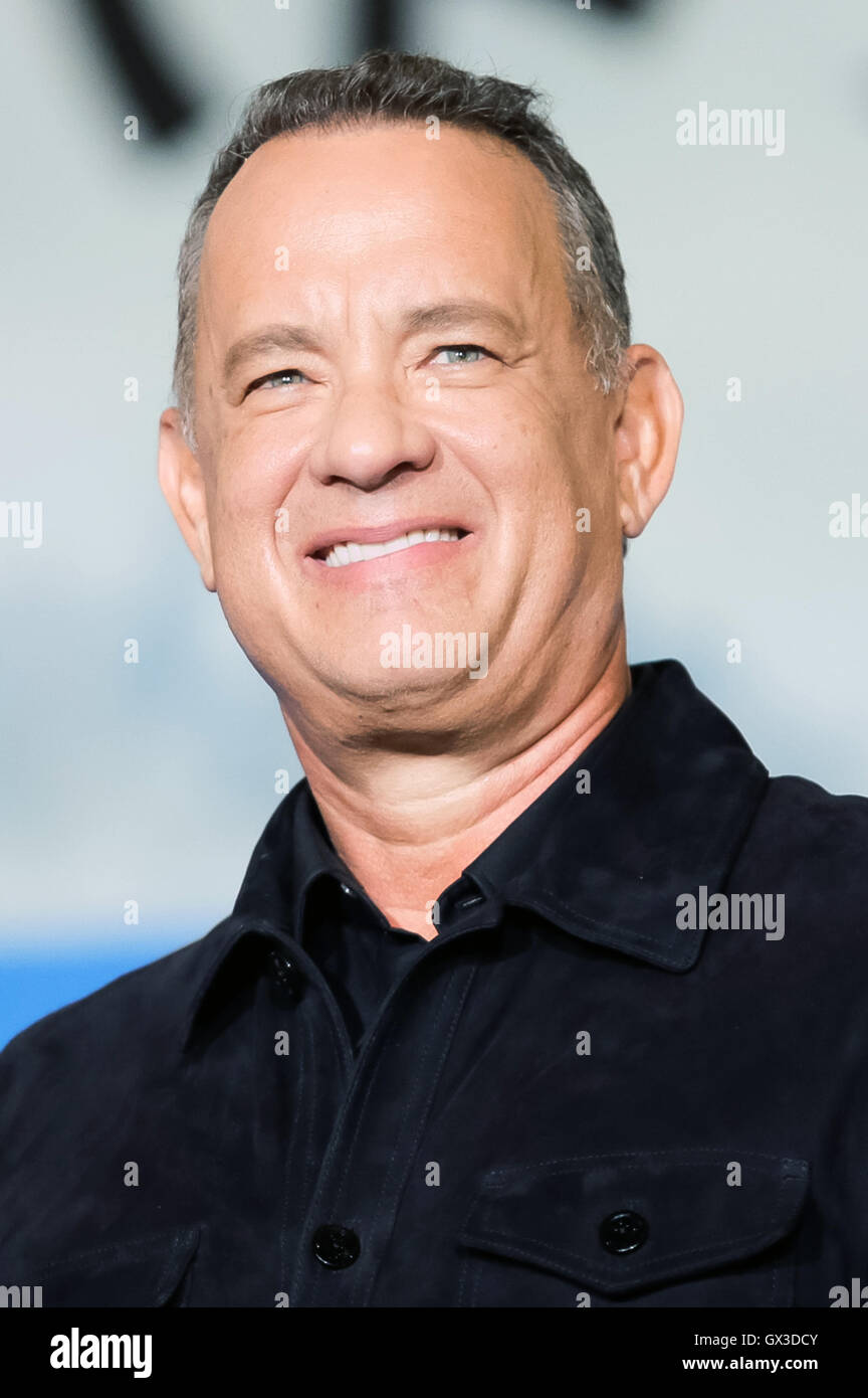 Tokyo, Japan. 15th September, 2016.  American actor and filmmaker Tom Hanks attends the Japan Premiere for the film Sully, in Ginza's department store Yurakucho Marion, on September 15, 2016, Tokyo, Japan. The film hits Japanese theaters on September 24. Credit:  Rodrigo Reyes Marin/AFLO/Alamy Live News Stock Photo
