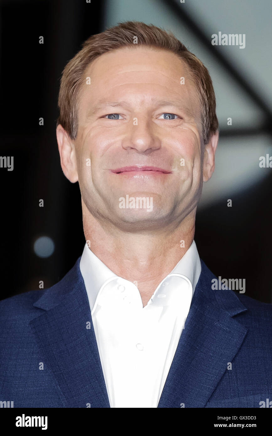 Tokyo, Japan. 15th September, 2016.  American film and stage actor Aaron Eckhart attends the Japan Premiere for the film Sully, in Ginza's department store Yurakucho Marion, on September 15, 2016, Tokyo, Japan. The film hits Japanese theaters on September 24. Credit:  Rodrigo Reyes Marin/AFLO/Alamy Live News Stock Photo