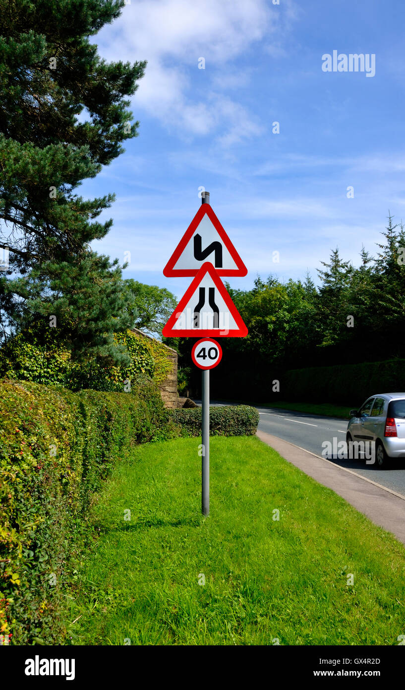 Highway code signs hi-res stock photography and images - Alamy