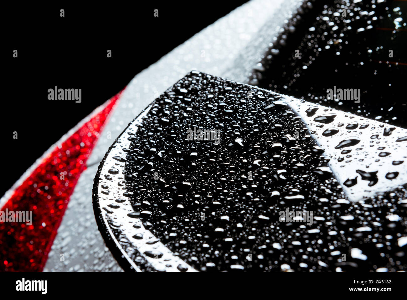 Reflection light on body water hi-res stock photography and images - Alamy