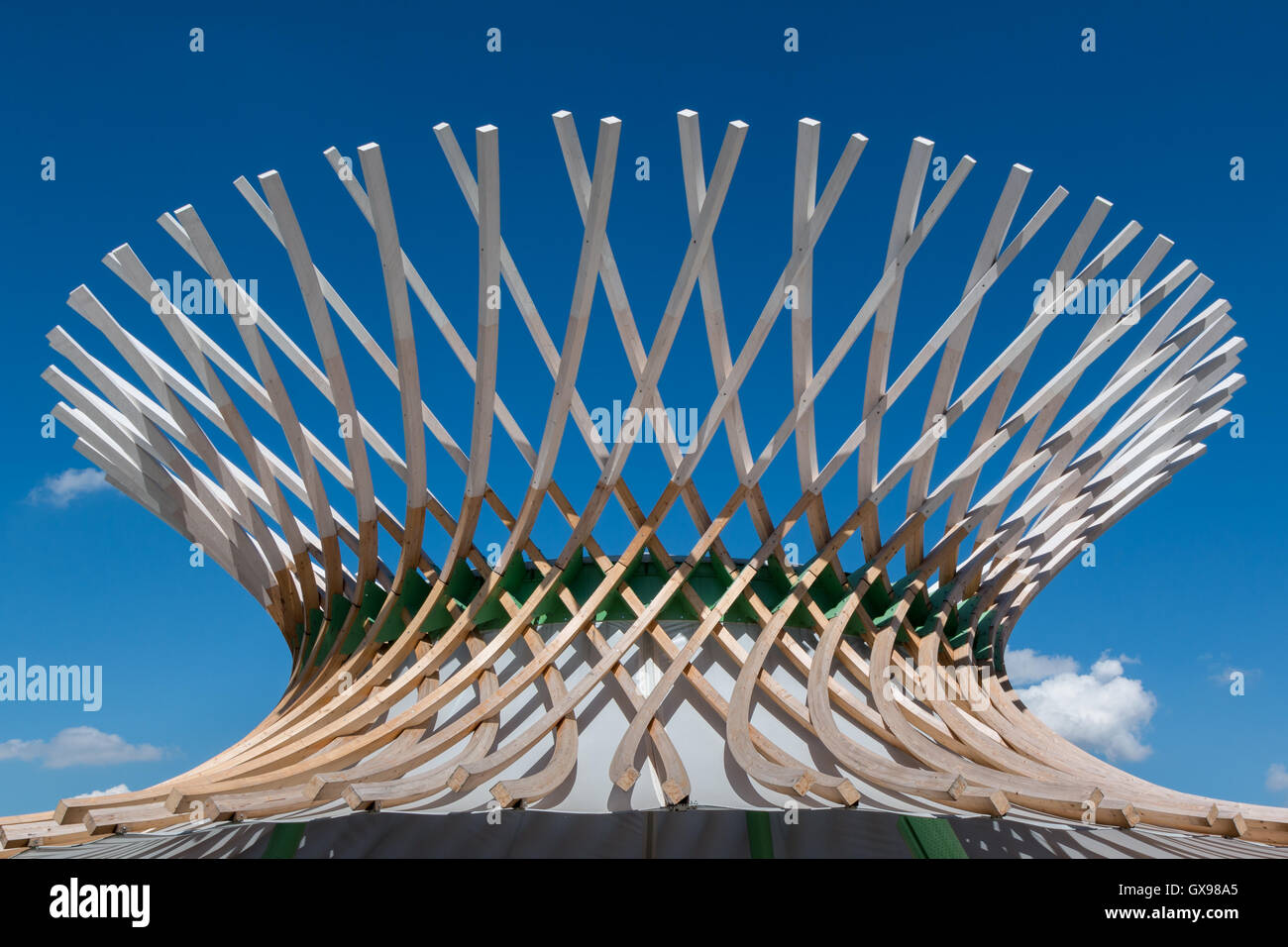 Wooden Curved Structure: Building with Modern Architectural Design Stock  Photo - Alamy