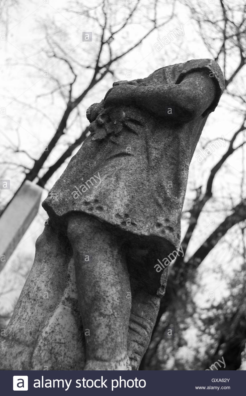 Creepy Statue High Resolution Stock Photography and Images Alamy