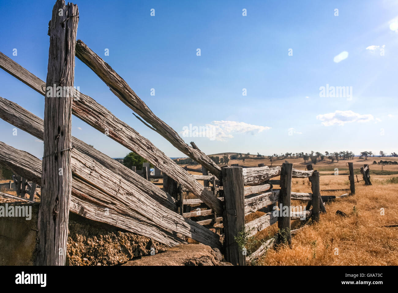 Old wooden corral fence hi-res stock photography and images - Alamy