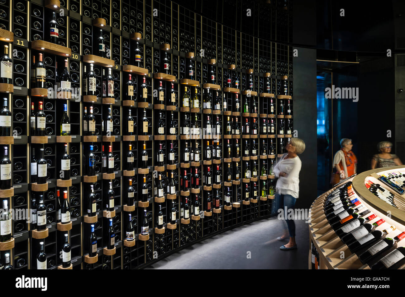 Latitude 20 global wine cellar more than 14 hires stock photography