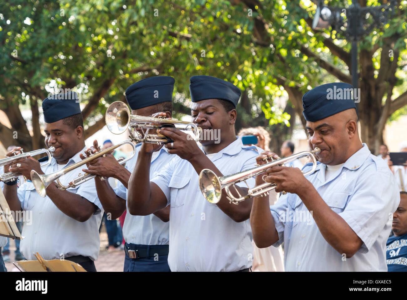 Blaskapelle in Uniform, Hauptstadt Santo Domingo, Dominikanische Republik, Karibik, Amerika |  uniformed brass band, Santo Domin Stock Photo