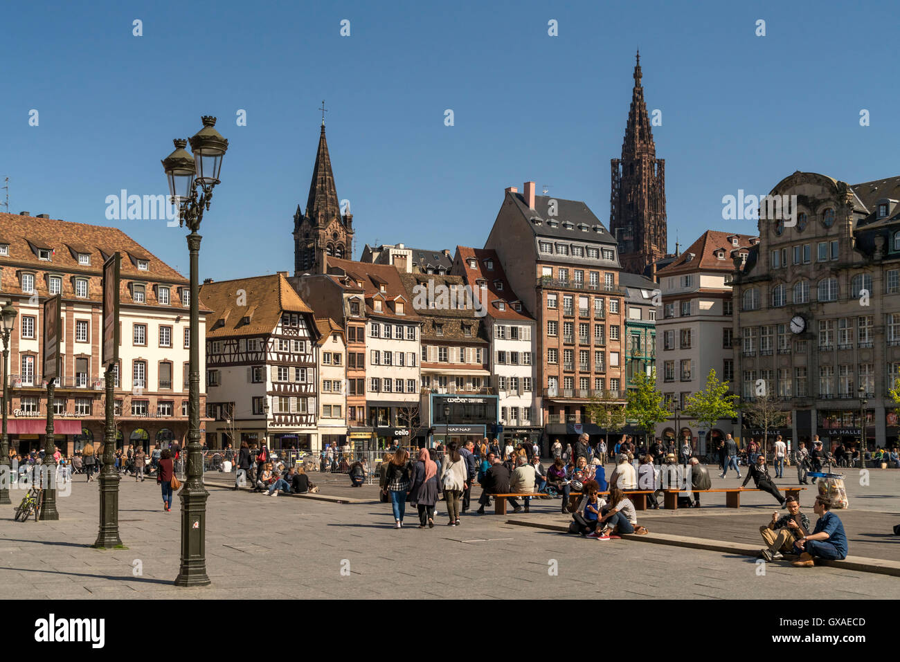der zentrale Kleberplatz in Strassburg,  Elsass, Frankreich  | central square  Place Kleber in Strasbourg,  Alsace, France Stock Photo