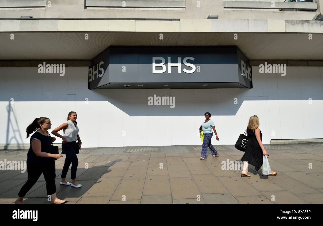 London, England, UK. Empty BHS (British Home Stores) shop of Oxford Street (Sept 2016) following the company's failure Stock Photo
