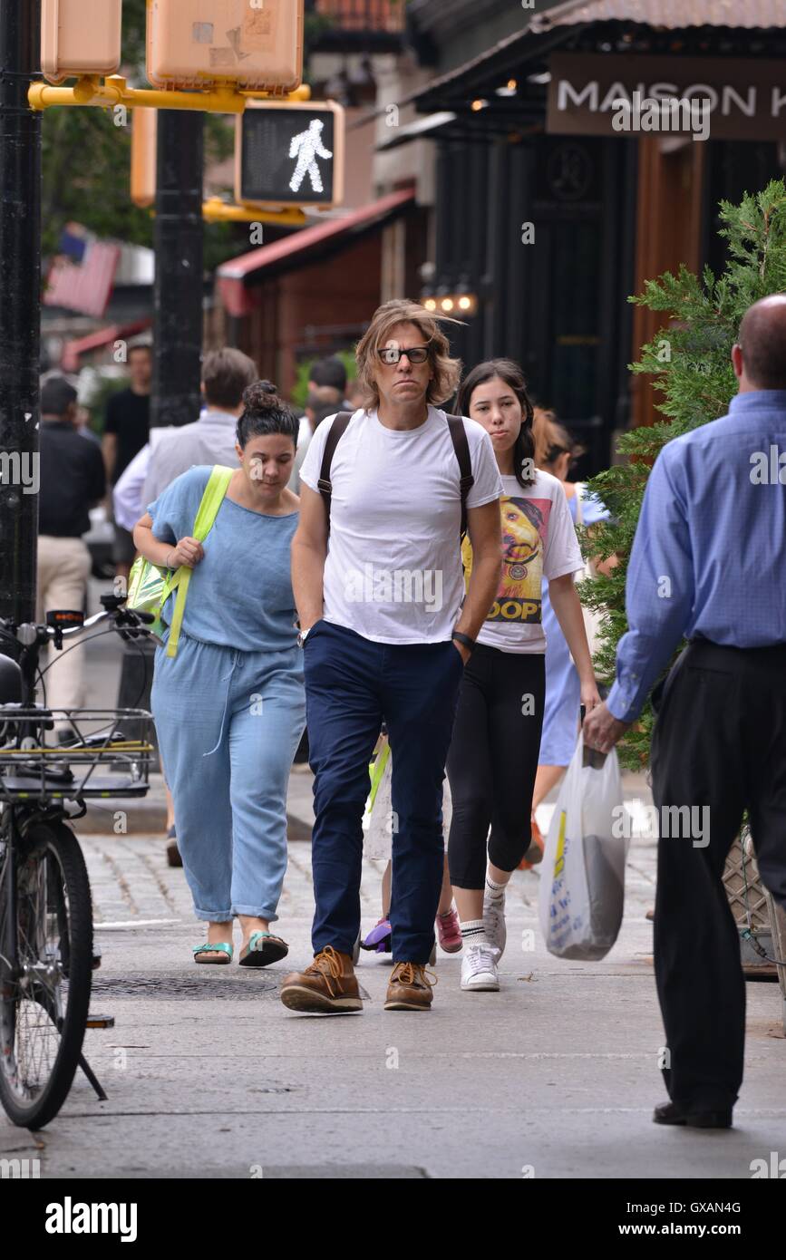 Simon Templeman and Rosalind Choa site seeing in New York  Featuring: Simon Templeman, Rosalind Choa Where: Manhattan, New York, United States When: 02 Jul 2016 Stock Photo