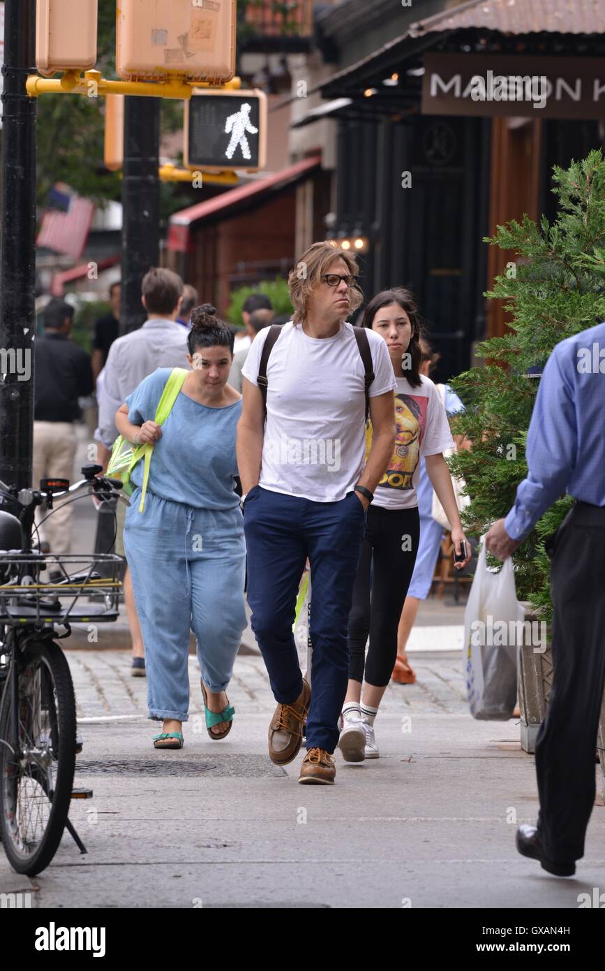 Simon Templeman and Rosalind Choa site seeing in New York  Featuring: Simon Templeman, Rosalind Choa Where: Manhattan, New York, United States When: 02 Jul 2016 Stock Photo