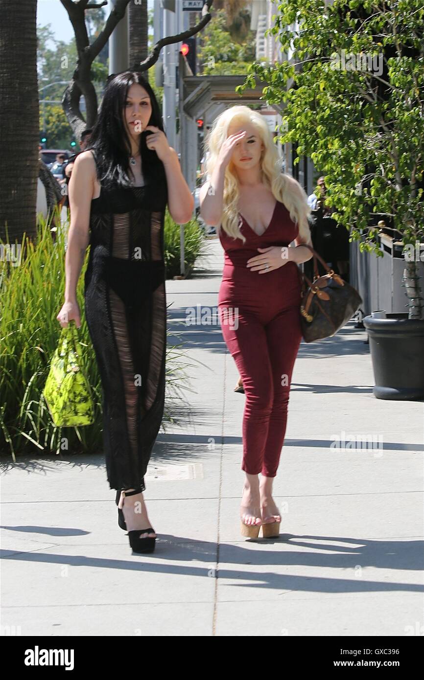 Pregnant Courtney Stodden and Plastic Martyr shop for baby clothes at A