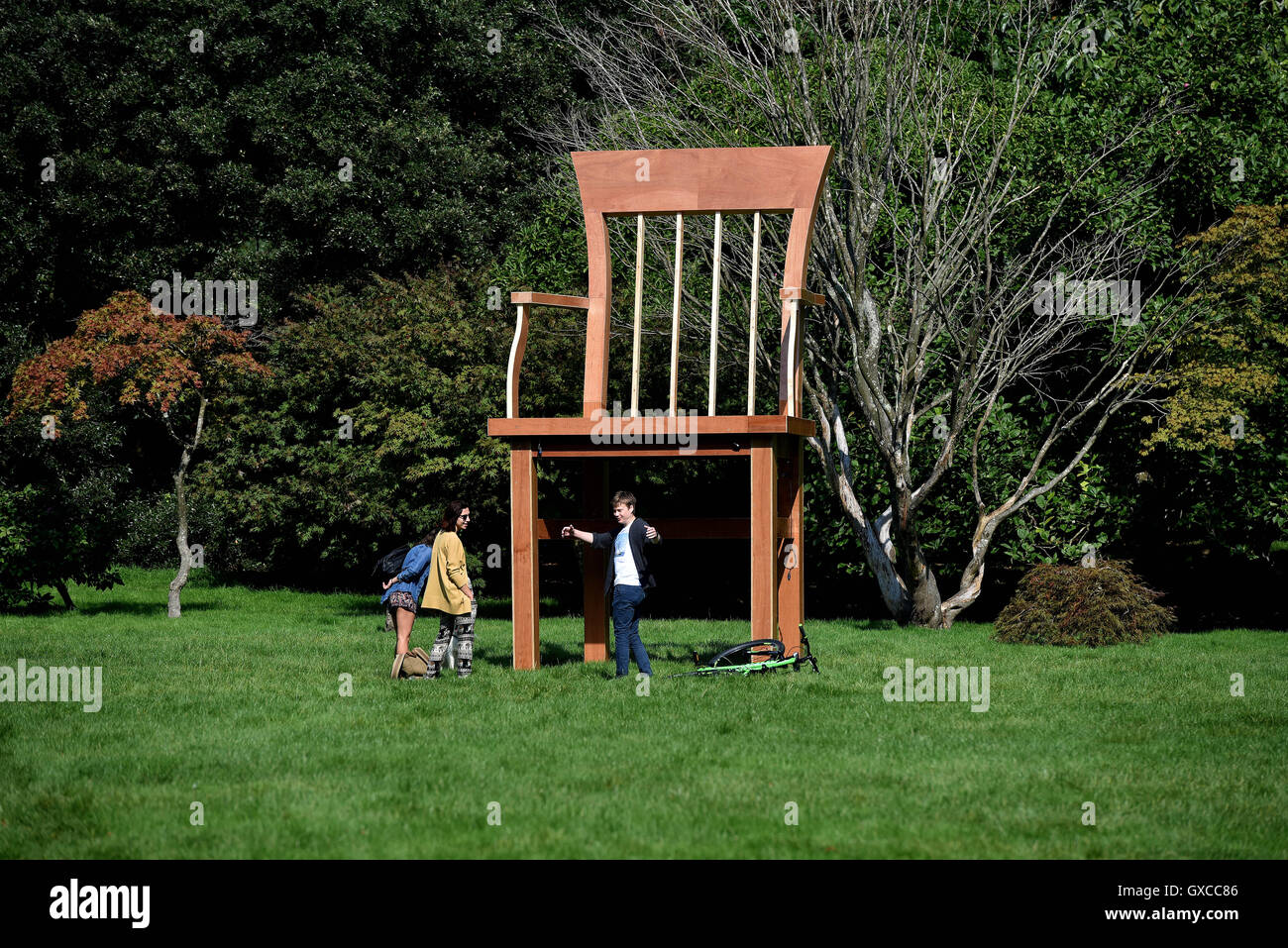 Giant chairs hi-res stock photography and images - Alamy