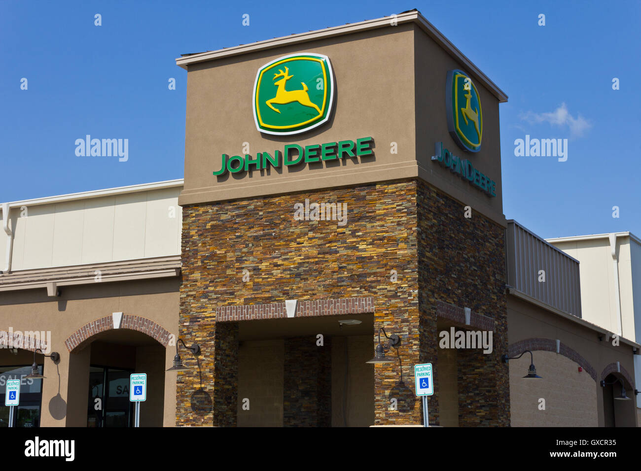 Indianapolis Circa May 2016 John Deere Dealership. Deere