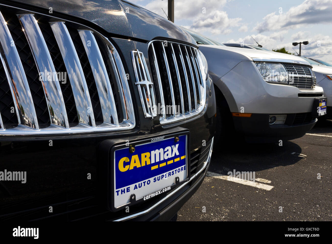 Indianapolis Circa May 2016 CarMax Auto Dealership. CarMax is the