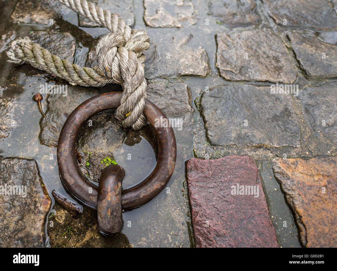 Mooring ring hi-res stock photography and images - Alamy